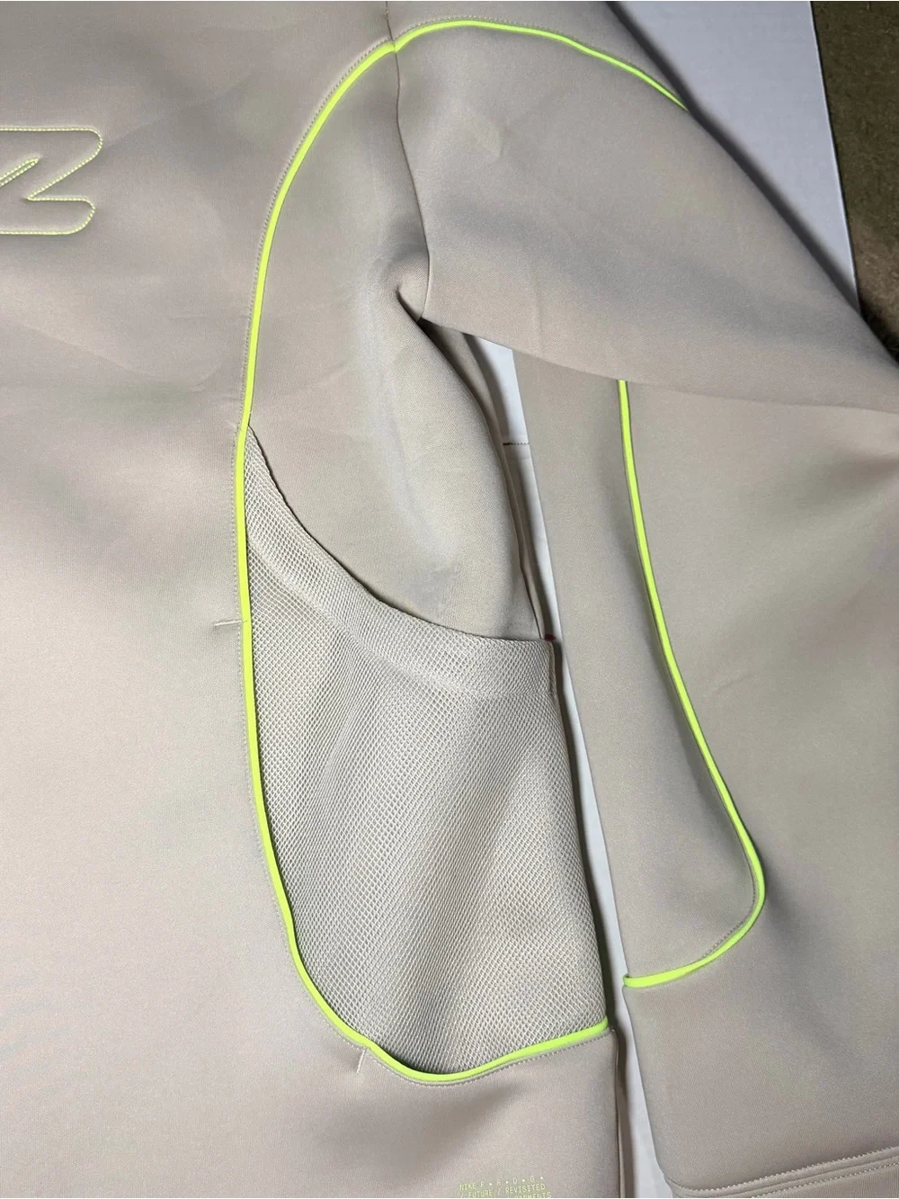 Nike Project F.R.O.G. Bubble Mesh Hoodie -IF1296-236 - Beige Men’s M-  NWT